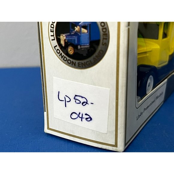 Vintage LLEDO 1935 MORRIS PARCELS VAN DULUX TRADE WOOD FINISH DESIGNER Promo - Picture 5 of 7